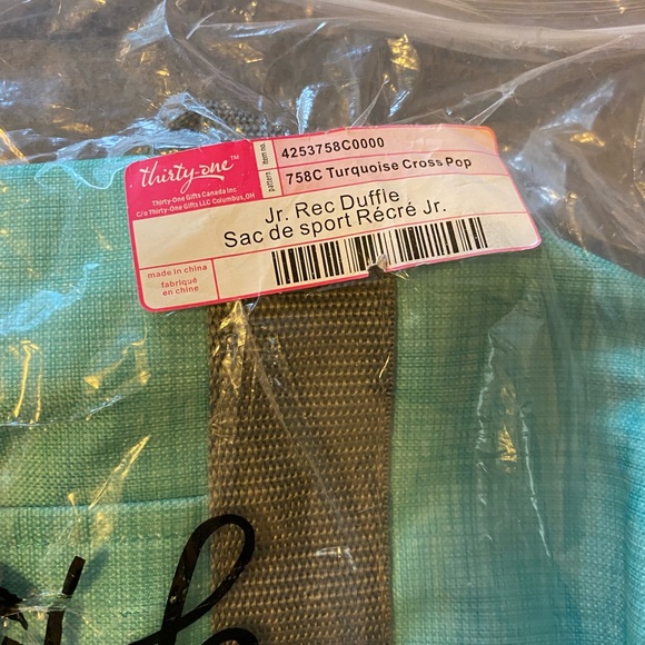 Thirty-One Jr. Rec Duffle in Retired Print Turquoise Cross Pop NWT - Picture 2 of 7